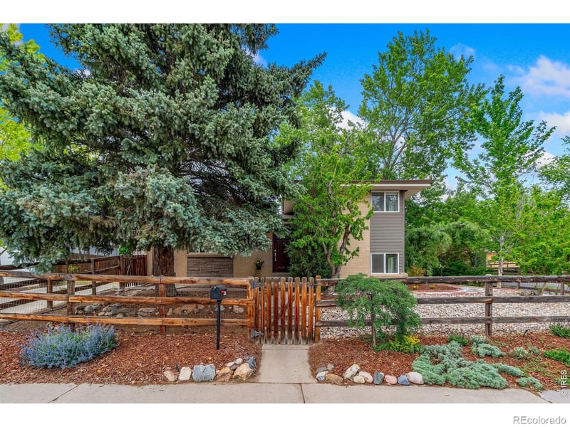 6617 61st Ave, Arvada, CO 80003