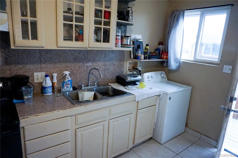5530 3rd Pl, Lakewood, CO 80226
