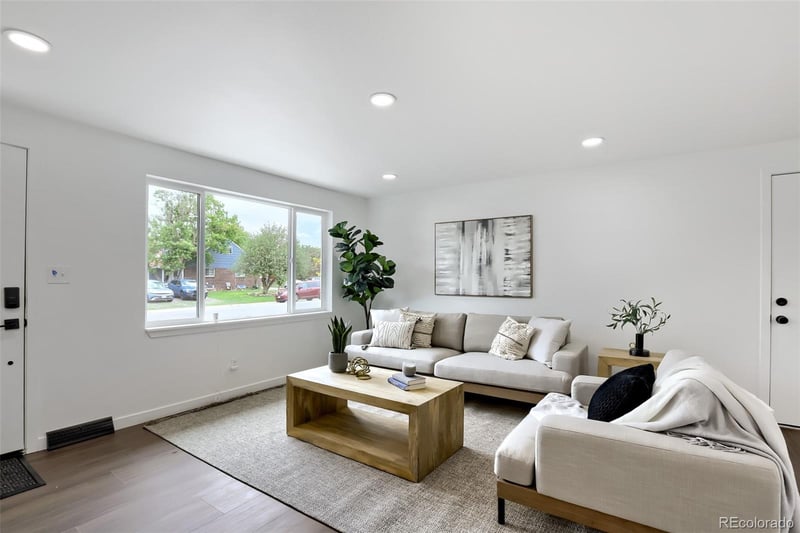 909 9th Ave, Broomfield, CO 80020