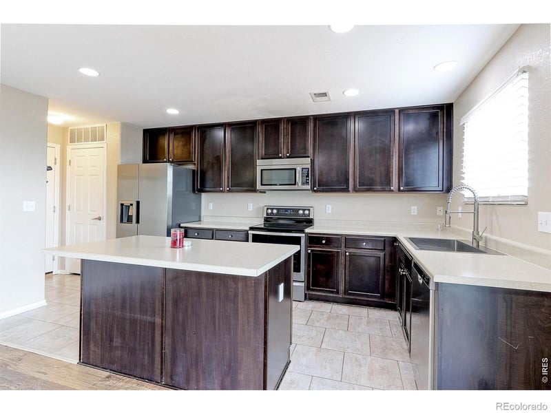 828 Lonewolf Cir, Brighton, CO 80603