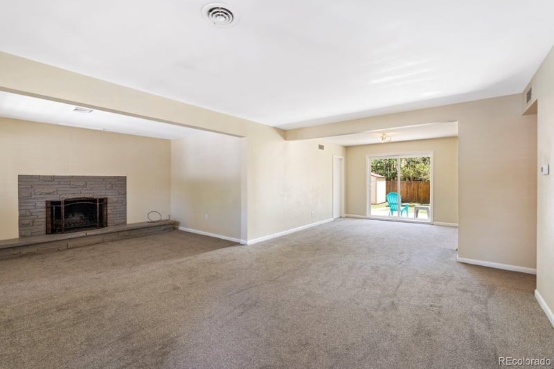 956 Racine St, Aurora, CO 80011