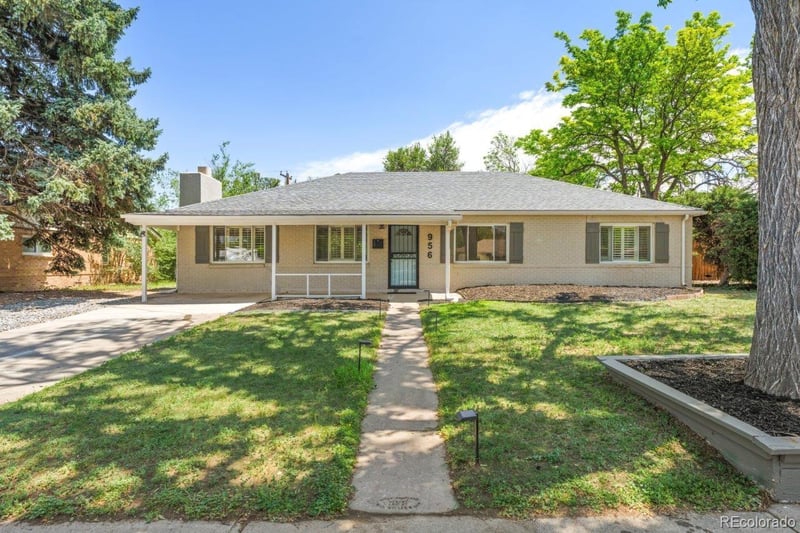 956 Racine St, Aurora, CO 80011