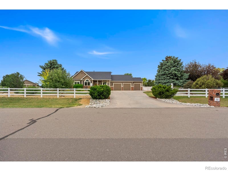 912 Clydesdale Ln, Windsor, CO 80550