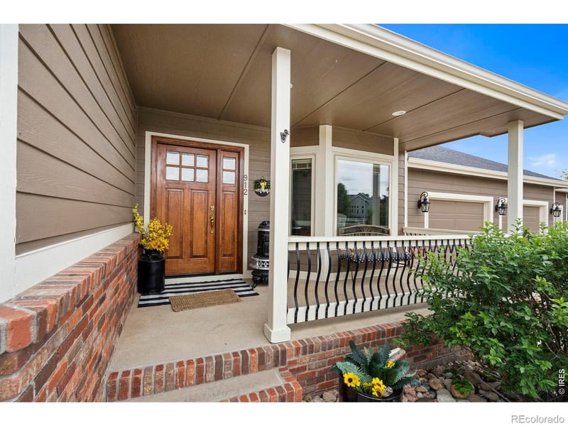 912 Clydesdale Ln, Windsor, CO 80550