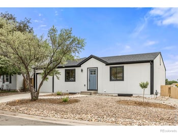 10702 Moore Way, Broomfield, CO 80021