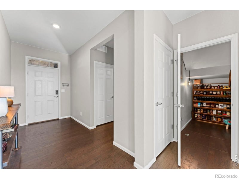 860 Camberly Dr, Windsor, CO 80550