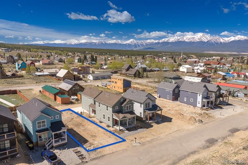 613 12th St, Leadville, CO 80461