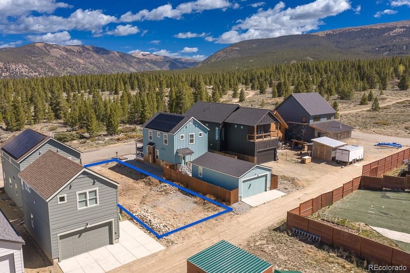 613 12th St, Leadville, CO 80461