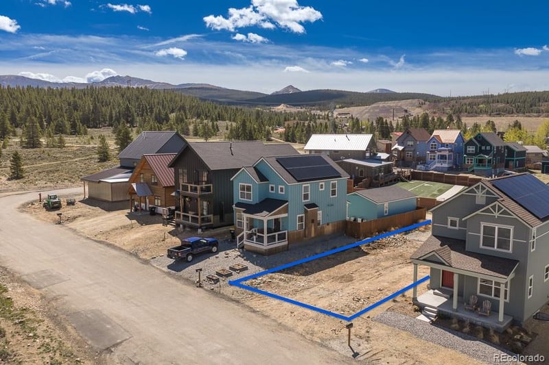 613 12th St, Leadville, CO 80461