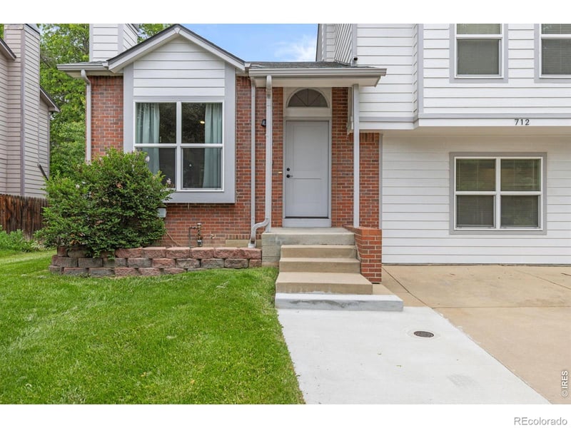 712 Cameron Ln, Longmont, CO 80504