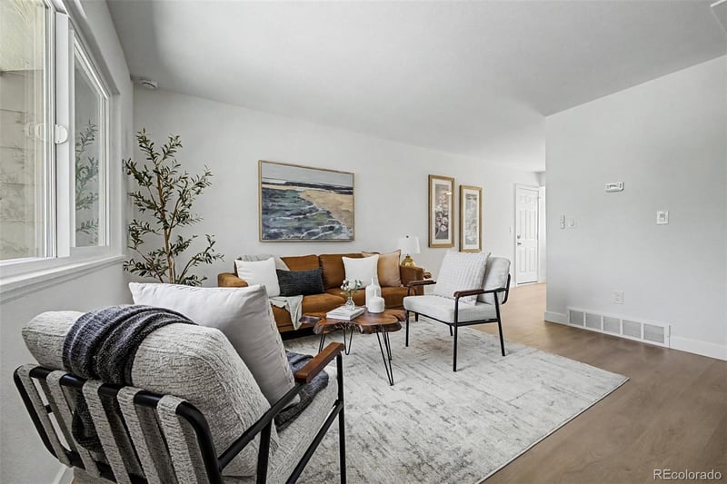 1768 Laredo St, Aurora, CO 80011