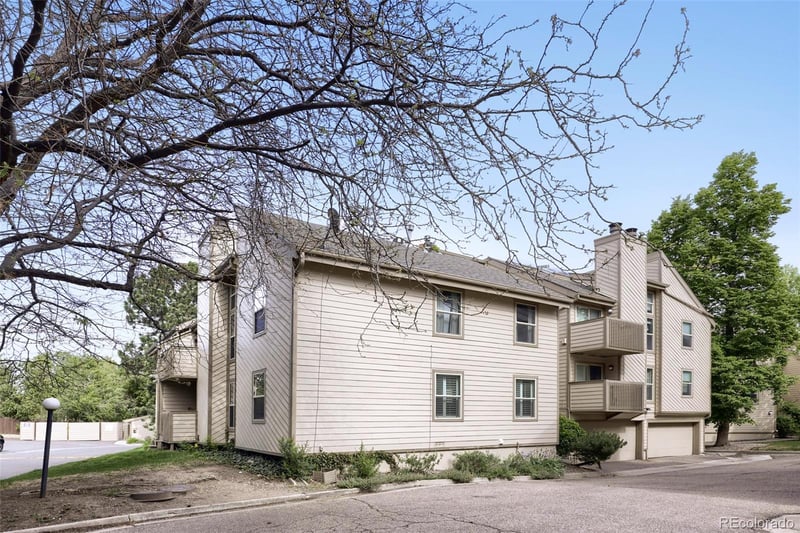 701 Harlan St #E27, Lakewood, CO 80214