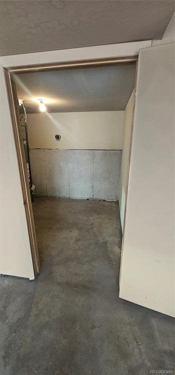 701 Harlan St #E27, Lakewood, CO 80214