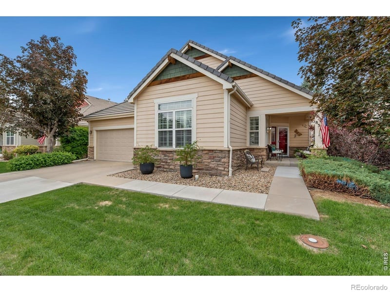 836 Windflower Dr, Longmont, CO 80504