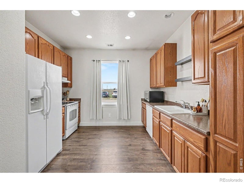 9548 Mcguire Ave, Carr, CO 80612