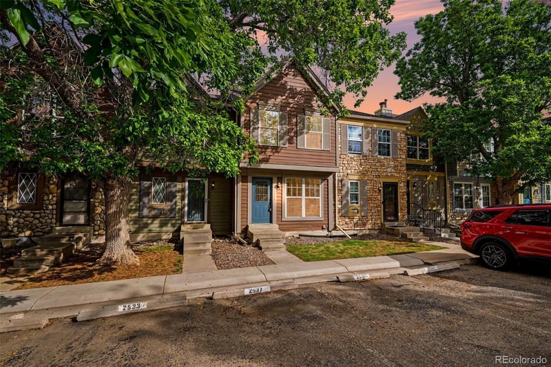 2537 Nichols Cir, Centennial, CO 80122