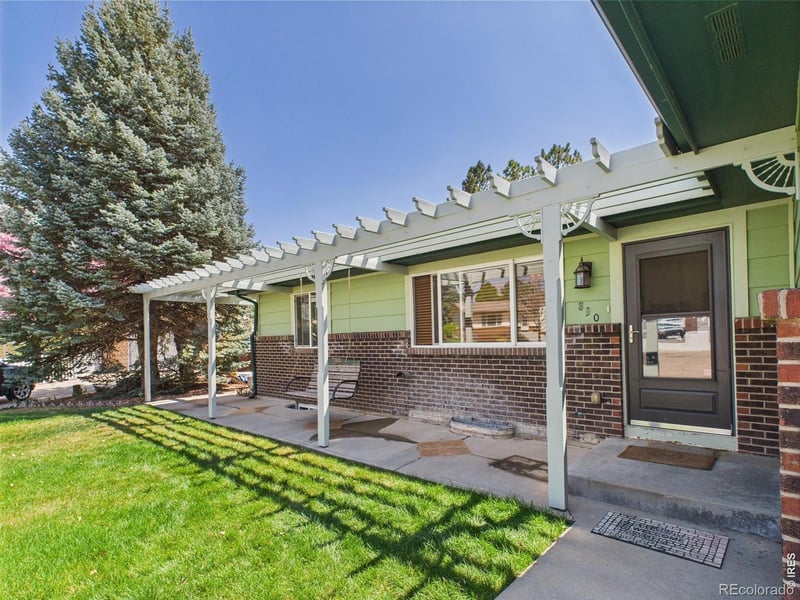 830 Ponderosa Ct, Eaton, CO 80615