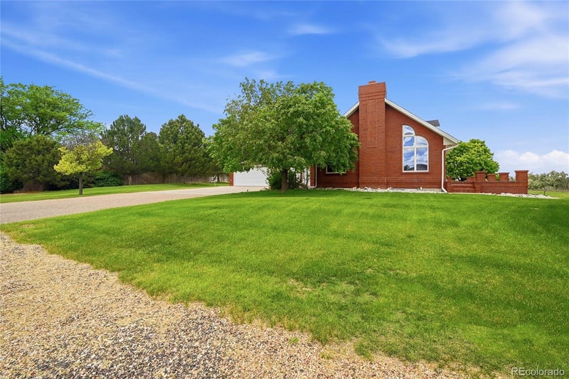 18459 Shawnee Pl, Sterling, CO 80751