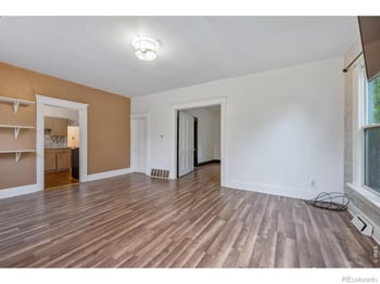 424 W 5th St, Loveland, CO 80537