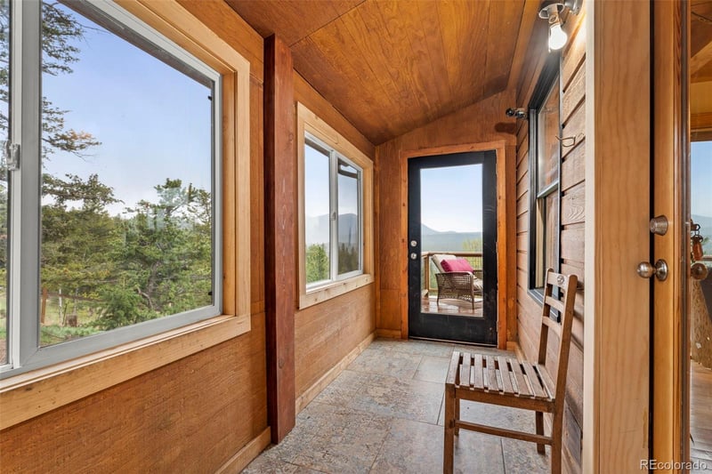 515 N Beaver Rd, Black Hawk, CO 80422