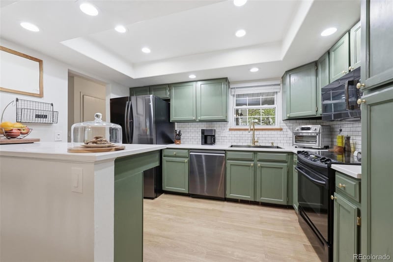 2598 Vaughn Way #B, Aurora, CO 80014