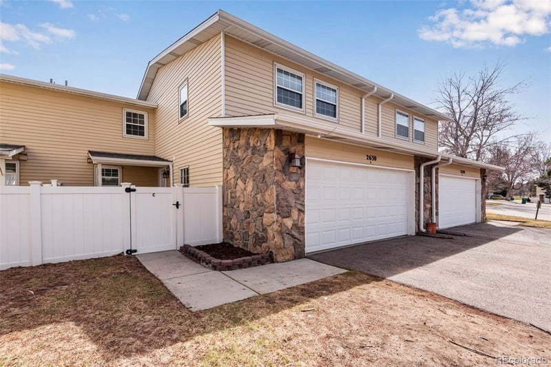 2630 Vaughn Way #C, Aurora, CO 80014