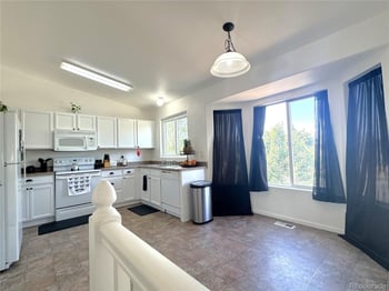 8318 Silver Glen Dr, Fountain, CO 80817