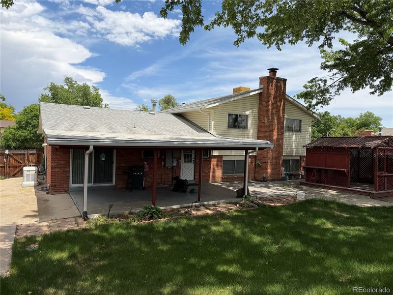 9984 Maryland Dr, Lakewood, CO 80232