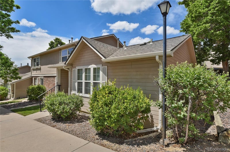 1513 S Ouray Cir #A, Aurora, CO 80017