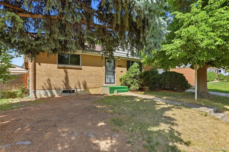 11241 Lafayette St, Northglenn, CO 80233