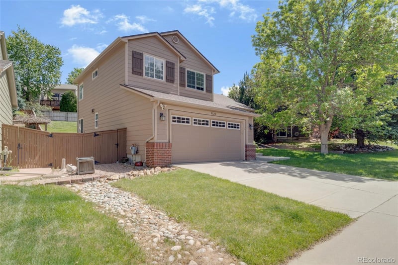 9320 Wolfe St, Highlands Ranch, CO 80129