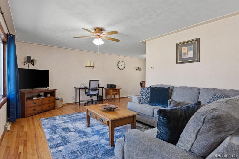 1616 W 16th St, Loveland, CO 80538