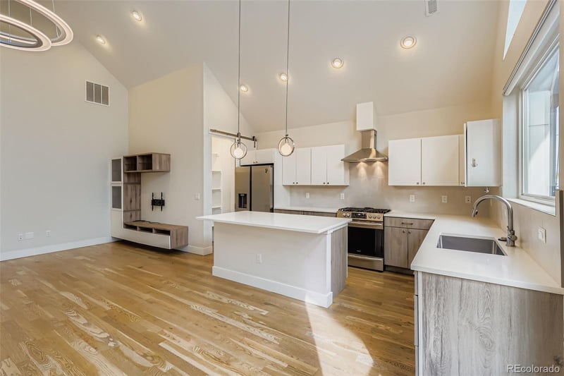 3411 Albion St #2-2, Denver, CO 80207