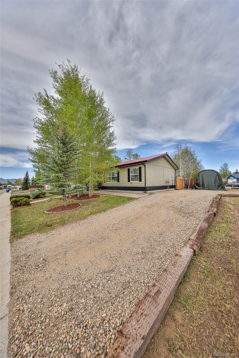 425 N 7th St, Granby, CO 80446