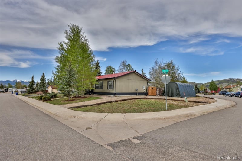 425 N 7th St, Granby, CO 80446