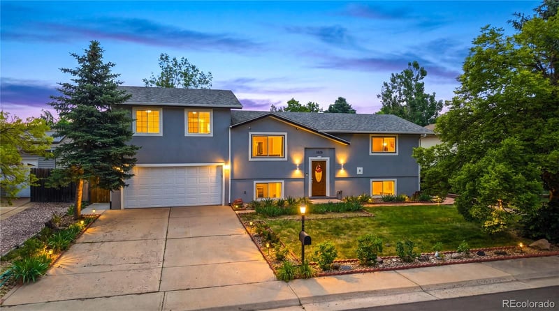 1526 Ursula Ct, Aurora, CO 80012