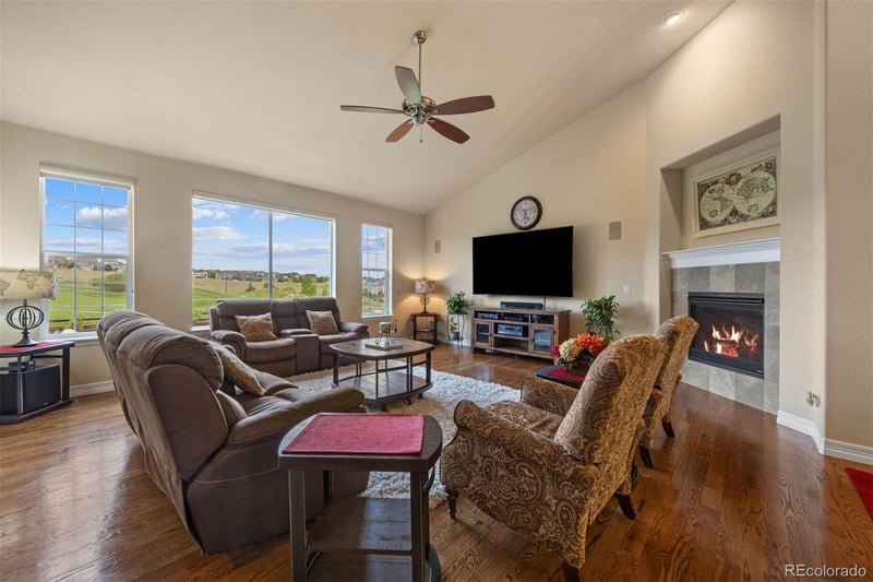 1676 Bent Wedge Point, Castle Rock, CO 80109