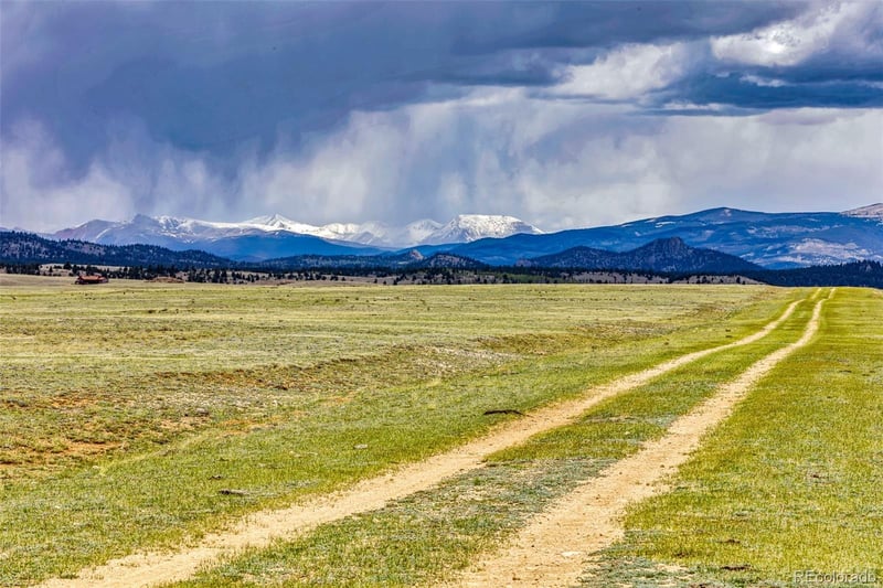 555 North Pl, Lake George, CO 80827