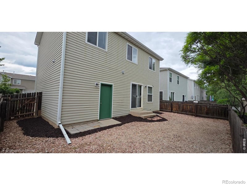 3326 Warren Farm Dr, Fort Collins, CO 80526