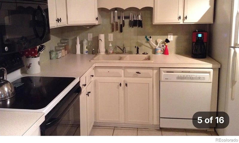 1042 Kane Dr, Longmont, CO 80501