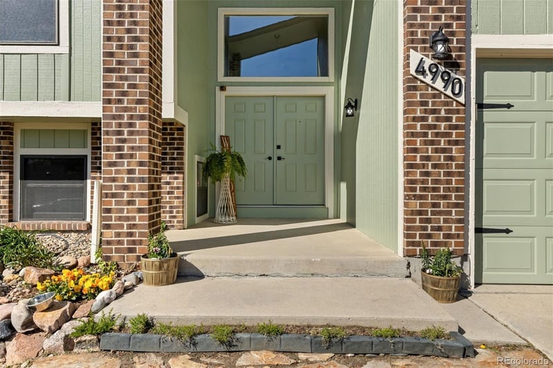 4990 Wood Brook Ct, Colorado Springs, CO 80917