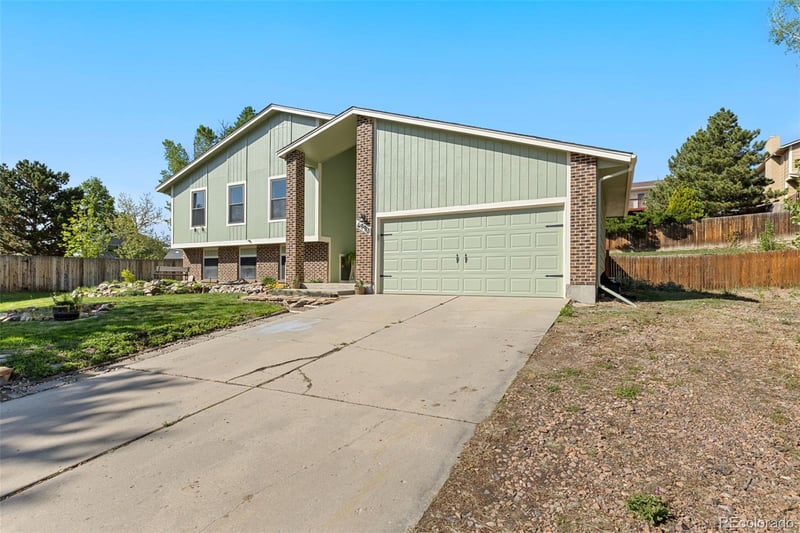 4990 Wood Brook Ct, Colorado Springs, CO 80917