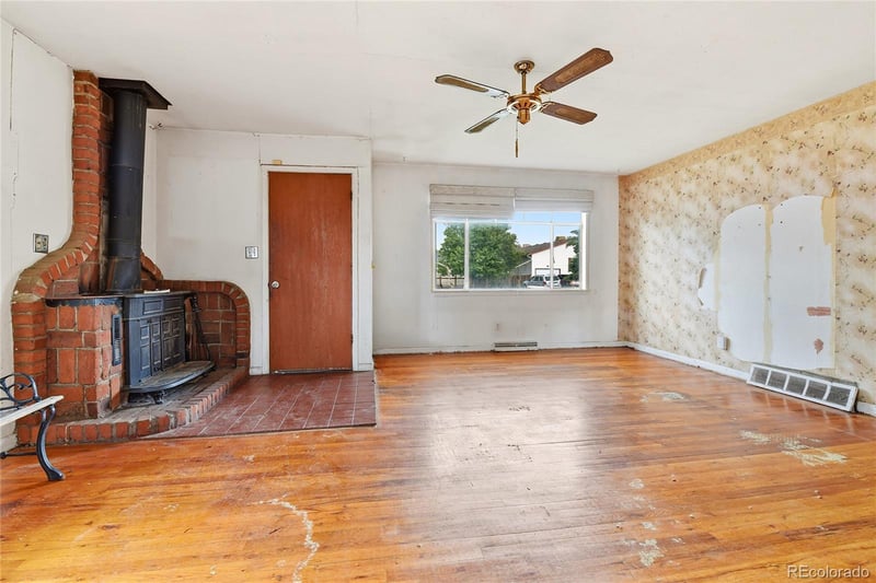 3817 S Inca St, Englewood, CO 80110