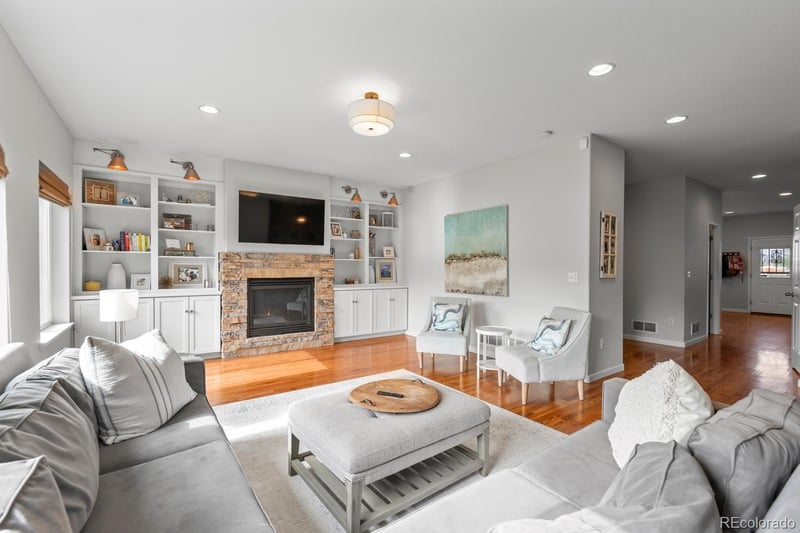 1017 Krameria St, Denver, CO 80224