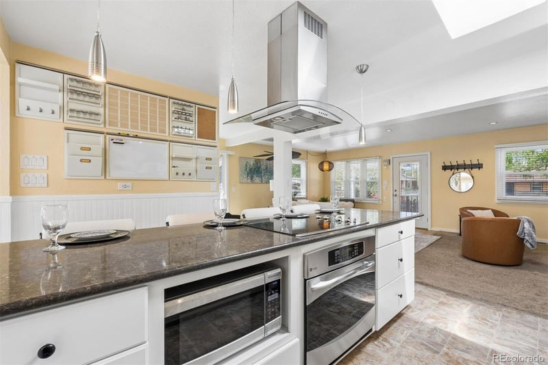 2160 94th Ave, Thornton, CO 80229