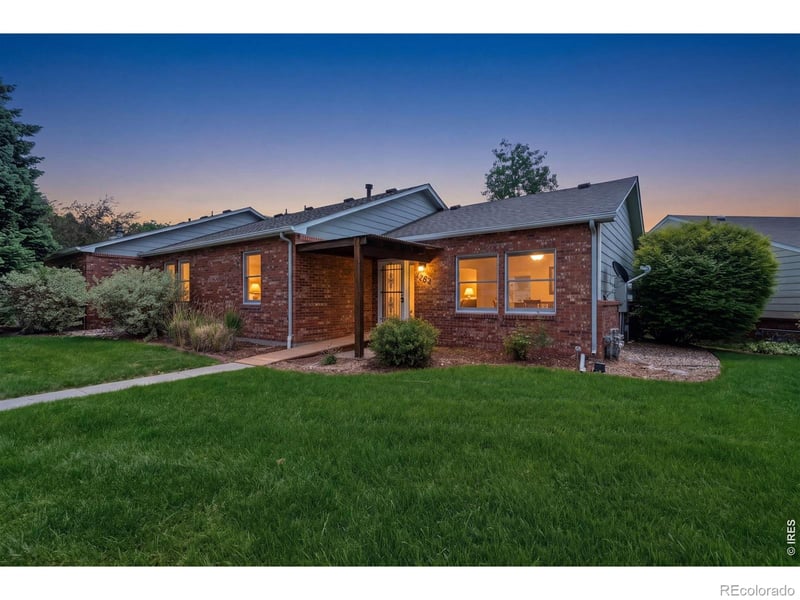 4262 Pin Oak Dr, Loveland, CO 80538