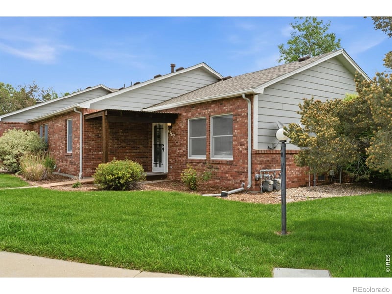 4262 Pin Oak Dr, Loveland, CO 80538