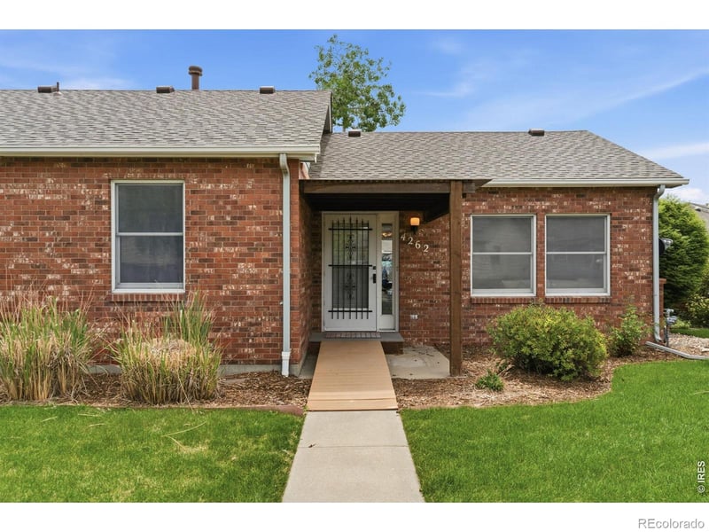4262 Pin Oak Dr, Loveland, CO 80538
