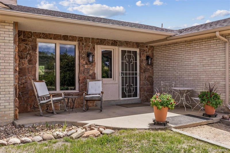 6610 Meadowbrook Ln, Sedalia, CO 80135