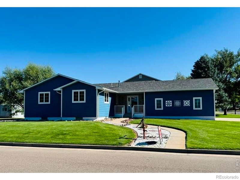 330 W Grant St, Haxtun, CO 80731